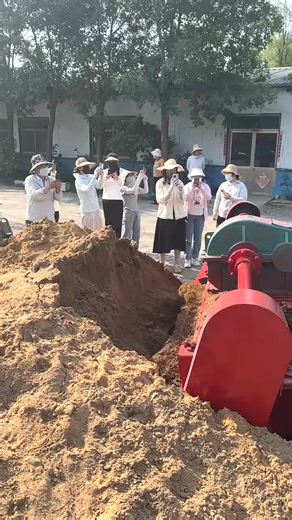 1.4K views | Screw Scraper Power Showcase #ScrewScraper #WorkForce | Ironworks HD | Facebook