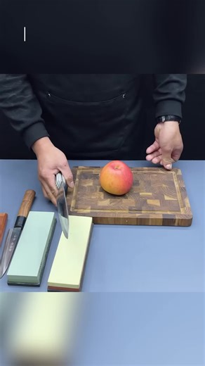 an easy way to sharpen your knife to razor-sharp in just 2 minutes #woodworking #homemade #diy #inventorhacks #creative