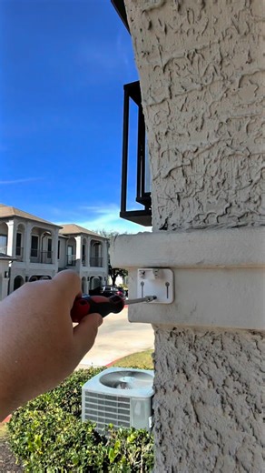 Seldasahin on Instagram: "HELLO 🌞 Meet this solar-powered outdoor security camera 🔋📷 ☀️ Works with solar energy – no cables needed 📸 Clear image & wide-angle view 🏡 Perfect for front door, yard, and outdoor spaces 🔒 Easy and secure to use I really like it — very practical for outdoor security 👌 🧡 From Temu 🔎 Code: kca6333 🔗 Link: https://app.temu.com/k/psx0imv2uwr İstersen bir de daha kısa / daha satış odaklı / story uyumlu versiyonunu da yaparım 👌"