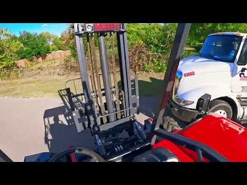 Flatbed Delivery unloading with a Moffett forklift