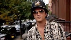 BRUNO MARS - 24K Magic - Concert Live at the Apollo In N.Y.