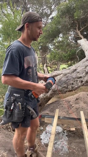 10K views · 11 reactions | I tried using a retractable string line, to see how well they work and if it would tangle the str... #carpentry #DIY #doityourself #Curved #trusses #carpentry #roofing #trafie #framer #frame #chippy #carpent | davedoescarpentry | Facebook