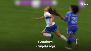 4.4M views · 51K reactions | No habían perdido ni un solo partido y pocos segundos antes del final una de ellas cometió una falta imperdonable. Era la polémica más increíble del clásico universitario femenino que en un contragolpe cambió su historia de manera agónica. | Cracks | Facebook