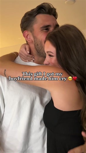 Emotional Gifts for Boyfriend: Best Ideas & Surprises