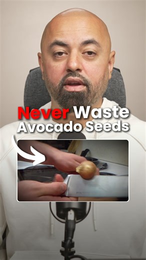 Never throw away your avocado seed, and instead use it to make one of the healthiest teas on the planet. Most people don’t know this, but the avocado seed is packed with antioxidants and anti-inflammatory compounds that can help lower cholesterol, regulate blood sugar, and boost your gut health. It’s also rich in polyphenols, the same kind of compounds you find in green tea—that protect your cells from damage and support heart health. And making it is super simple. Take one clean avocado seed, c