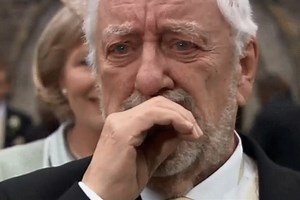 The Railway Children and Doctor Who star Bernard Cribbins dies aged 93