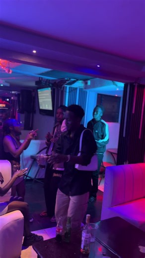 Nothing can stop the neon party #trend #fyp #neon @Sir EDDY @B.r.i.e.e🦋‍💫 @Lennox:)