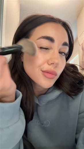 Mia Beyer on Instagram: "GRWM for a content day 🙈😏 #explore #reels #grwm"