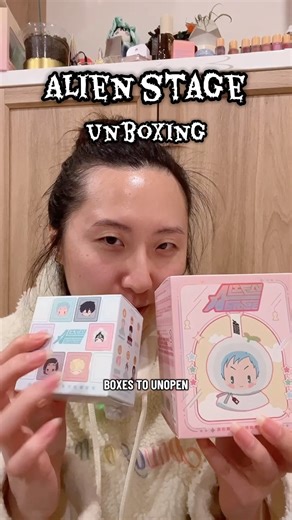 Time for more ALIEN STAGE unboxing