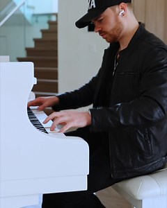 This piano performance will sweep you off your feet... | Become a Piano Superhuman