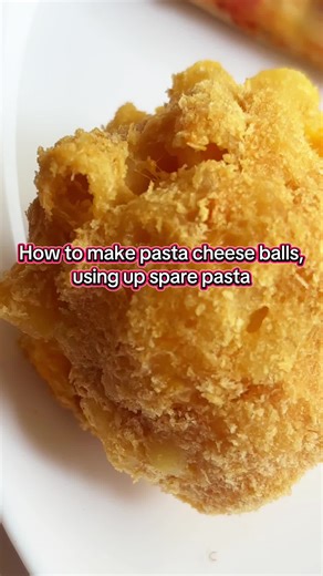 How to make: Pasta cheese balls using up spare pasta Ingredients: 200g spare pasta 150ml milk 170g cheese Panko bread crumbs 1 egg Salt #recipes #cooking #pastacheese #cheeseballs #howtomake