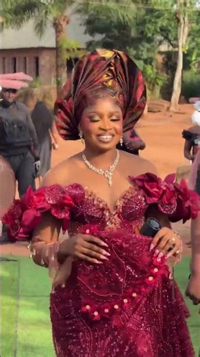 Congratulations to our smiling bride #vira #wedding #youtube