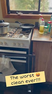 I said yes to this job, not knowing what to expect. Look for yourself. I had to mute my video, because I was so angry at the people who stayed in this place. I know it’s an old place, but really??? Thank you Angelika Eisenhut for being brave and a gun cleaner and helping me 🙏♥️ #ENJOclean #ENJOproud #worstnightmare #cleaning #nochemicals #sustainablecleaning | Petra Richter ENJO Ambassador