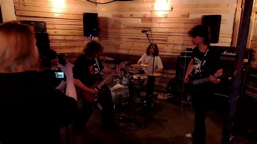 Exploring Nu Metal Guitar Techniques