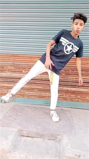 #popping_yashwant👑 #duet #foryouppage #dancelovers #tiktok___india #dancers #dance_india