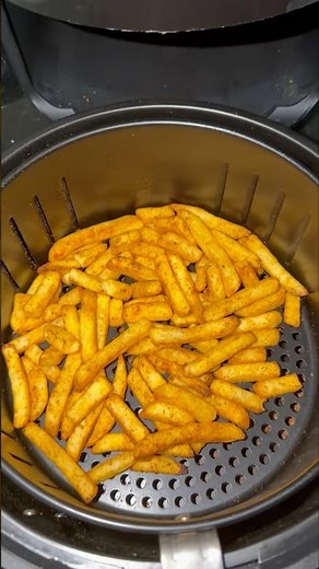 French Fries in Air Fryer 🍟 | Easy and Quick Recipe #food #frenchfries #airfryer #trending