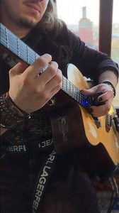 Guitar sounds like singing