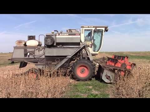Allis-Chalmers Gleaner K2 Combine