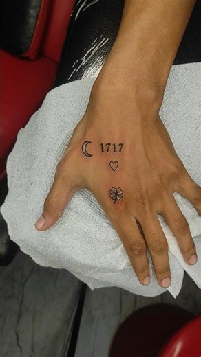 Moon 1717 Heart Clover Leaf Tattoo🍀