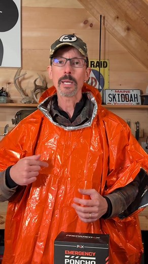 I test the P4X Emergency Poncho using a thermal imaging monocular. The poncho reflects body heat and can be used to keep you warm and dry in an emergency situation. It’s prepper gear that’s perfect for bug out bags. #prepper #survivalgear #survivaltips | Prepper Press