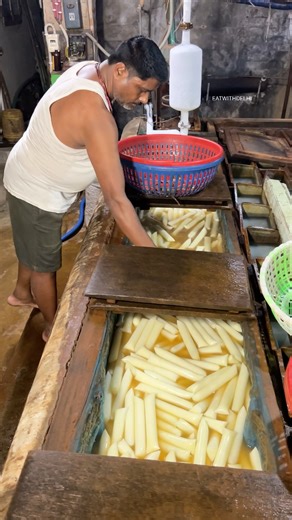 1₹ wali Pepsi making😱😱 | EAT WITH DELHI
