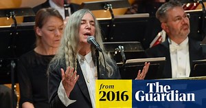 ‘Nervous’ Patti Smith sings for Bob Dylan at Nobel prize ceremony
