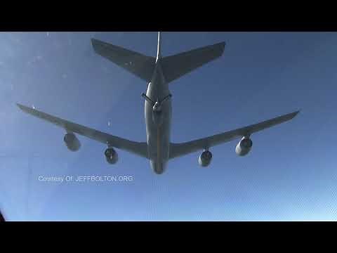 B2 COCKPIT TOUR & AERIAL REFUELING
