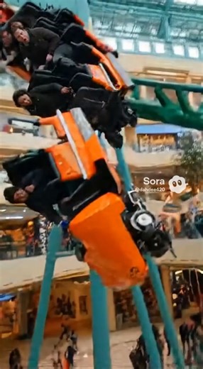 PEPSI STREAK roller coaster wrecks Minneapolis Mall of America