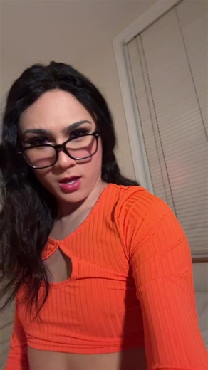 Femboy Velma Cosplay: A Bold Transformation