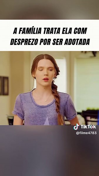 Filme Cinderela: família despreza filha adotada - como se chama?