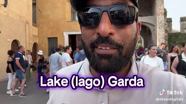 #viral deep vlog Italy