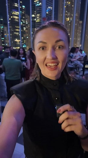 There is no better place to meet amazing single people in Dubai than at Dating Day events. 💘 Whether you’re tired of dating apps, new to the city, or just want to meet people in a real way — our curated singles events are where genuine connections begin. ✅ Pre-screened guest list ✅ Singles 30 only ✅ Fun, relaxed activities like: 🎾 Padel games 🍕 Pizza-making classes 🛥️ Boat parties 💃 Latin dance nights 🍷 Private dinners 🎷 Jazz evenings And more. This isn’t speed dating in a loud room. This