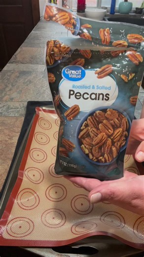 15K views · 93 reactions | 4 ingredient turtles!!! They’re absolutely delicious! #christmascandy #turtles #pecanturtles #4ingredientsrecipe #easyrecipes #cookingwithkids | Bugsy & Company | Facebook