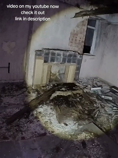 found some abandoned buildings full of asbestos and burnt #abandoned #creepy #derilect #explorepage