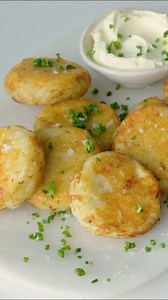 47K views · 486 reactions | No breakfast is ever complete without a cheesy hash brown on the side. Cooked in the pie maker, you can have these crispy treats ready in no time! Recipe by @_aliceadamsfood #hashbrown #piemaker #easyrecipes #brunch #breakfast #hashbrowns | Taste.com.au | Facebook