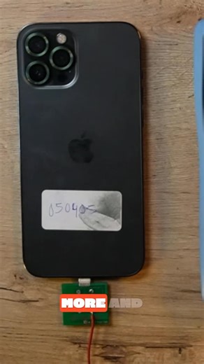 Seguimos reforzando el conocimiento de todos esos cracks 💪 Una parte de lo que fue el diagnóstico en un iPhone 12 Pro Max, visto en nuestra clase número 6 🛠️📱 #cursos #yptecnico #toolcelularacademy #limaperu #reparaciondeiphone | Yp Tecnico