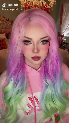 I went full kawaii mode today 😩💖💭 #kawaii #gamergirl #kawaiigirl