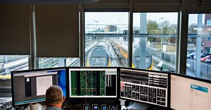 ProRail wil geplaagde verkeersleiders weer pauzes en vakantie gaan geven