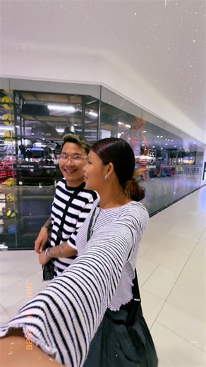 Cute JB Trip Moments Captured