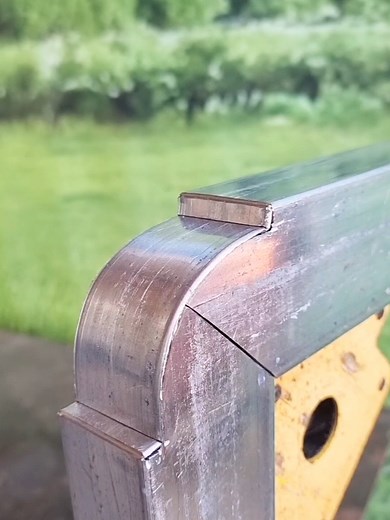 Forming a Perfect 90° Angle in Welding and Fabrication