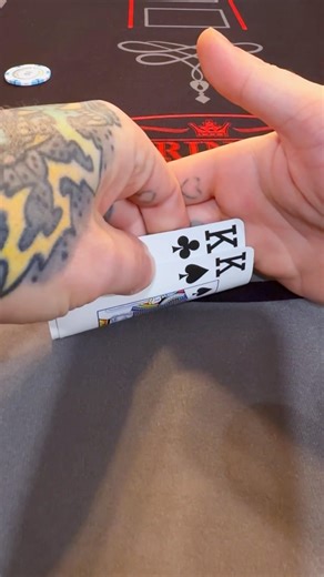 POCKET KINGS IN A HEADS UP POT! 🤯 #poker #pokershorts