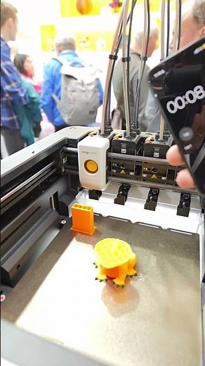 How long does it take Snapmaker toolchanger to chenge colors and return to the 3D print?