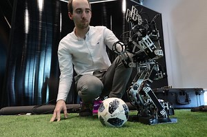 RoboCup 2023 : avant de défier les humains au foot, les robots s’entraîneront à Bordeaux
