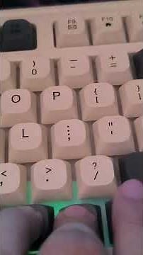 Unboxing| Zeus x Raiku Silent Keyboard