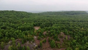 21 Million pounds of Copper! The Michigan Mine Site in Rockland, MI The Michigan Mining Co formed in 1899, 5 shafts made up the Mine. It produced over 21mil lbs of refined copper. The Michigan Mine was know to produce nice specimens of both copper and silver. Lava flows of basalt, andesite, and felsite. Follow other pages instagram.com/funintheup instagram.com/upperpeninsulawaterfalls instagram.com/stevejurmu | Upper Peninsula of Michigan