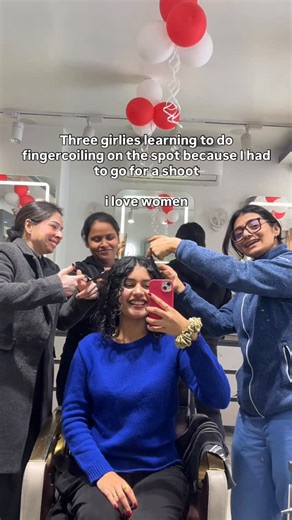 Anshita Tripathi ⁷🧋 on Instagram: "Love life sm!! [ curly hair, women, salon, finger coiling, curls, female friends, haircare, salon, makeover, life, hair, shoot day] #curlyhairproblems #fingercoil #women #salon #femalefriendship"