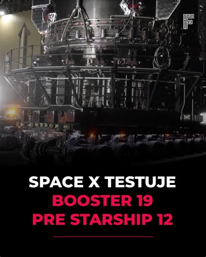 Masívny prvý stupeň Booster 19 absolvoval kritické testy v zariadení Starbase spoločnosti SpaceX. Ide o nosný stupeň určený pre misiu Starship 12. Booster meria približne 230 stôp (zhruba 70 metrov) a poháňa ho 33 motorov Raptor. Je navrhnutý tak, aby v budúcnosti podporoval misie smerujúce k Marsu. Jediný tento booster má väčší ťah než celá legendárna mesačná raketa Saturn V, čo z neho robí jeden z najvýkonnejších raketových stupňov, aké boli kedy postavené. Zdroj: pexbyte #fontech #SpaceX #Sta