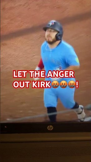 ALEJANDRO KIRK'S FRUSTRATION BOILS OVER IN DUG OUT!