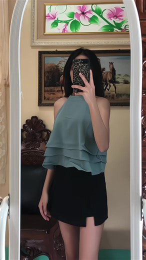 Stylish Halter Top Outfit Ideas