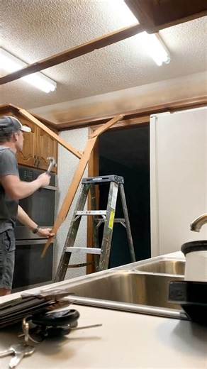 Full 4 minute DIY kitchen transformation! #DIY #kitchenremodel #kitchen | Nik and Liv DIY